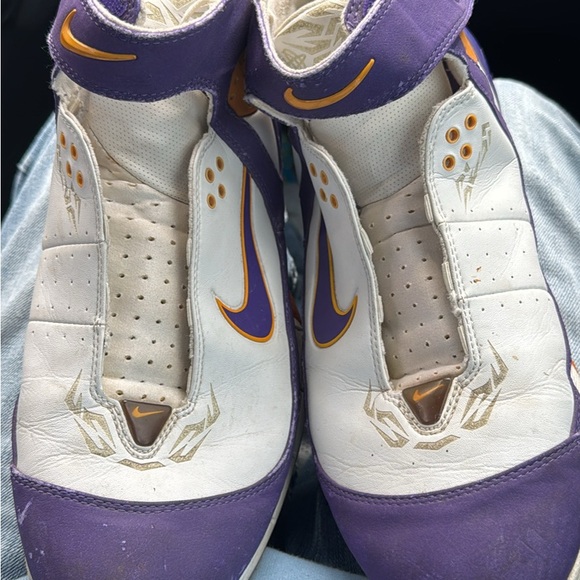 Nike x L.A lakers x vintage huaraches 10.5